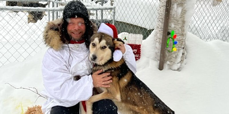 Jason Mackey Top Notch Racing Kennel Sled Dog Christmas Husky Ride